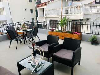 Проживание в семье Dino’s House Улцинь-0