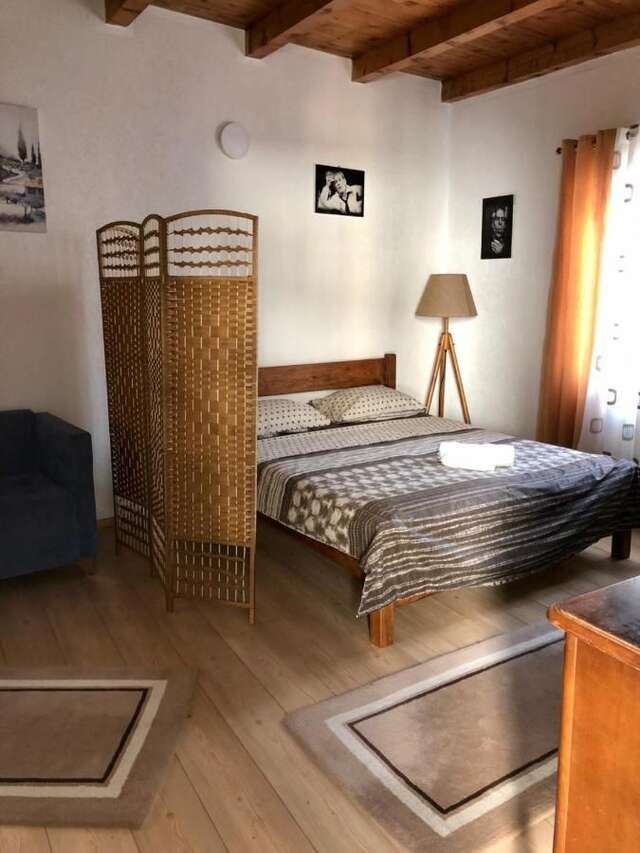 Проживание в семье Dino’s House Улцинь-4